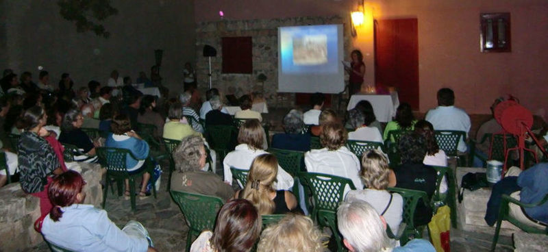 Conference on Aeginitan traditional ware.